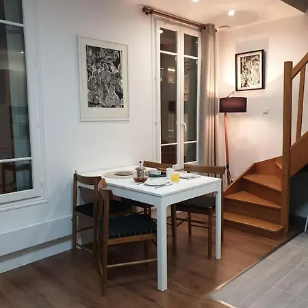 Charming & Practical Near Paris Apartamento Gentilly