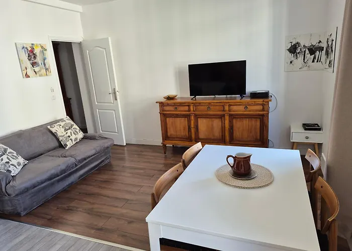 Charming & Practical Near Paris *